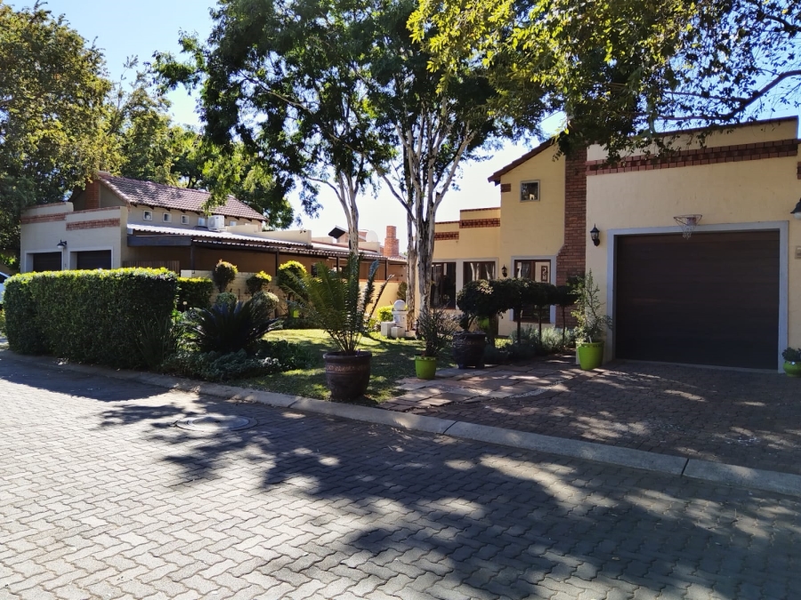 3 Bedroom Property for Sale in Waterval East North West